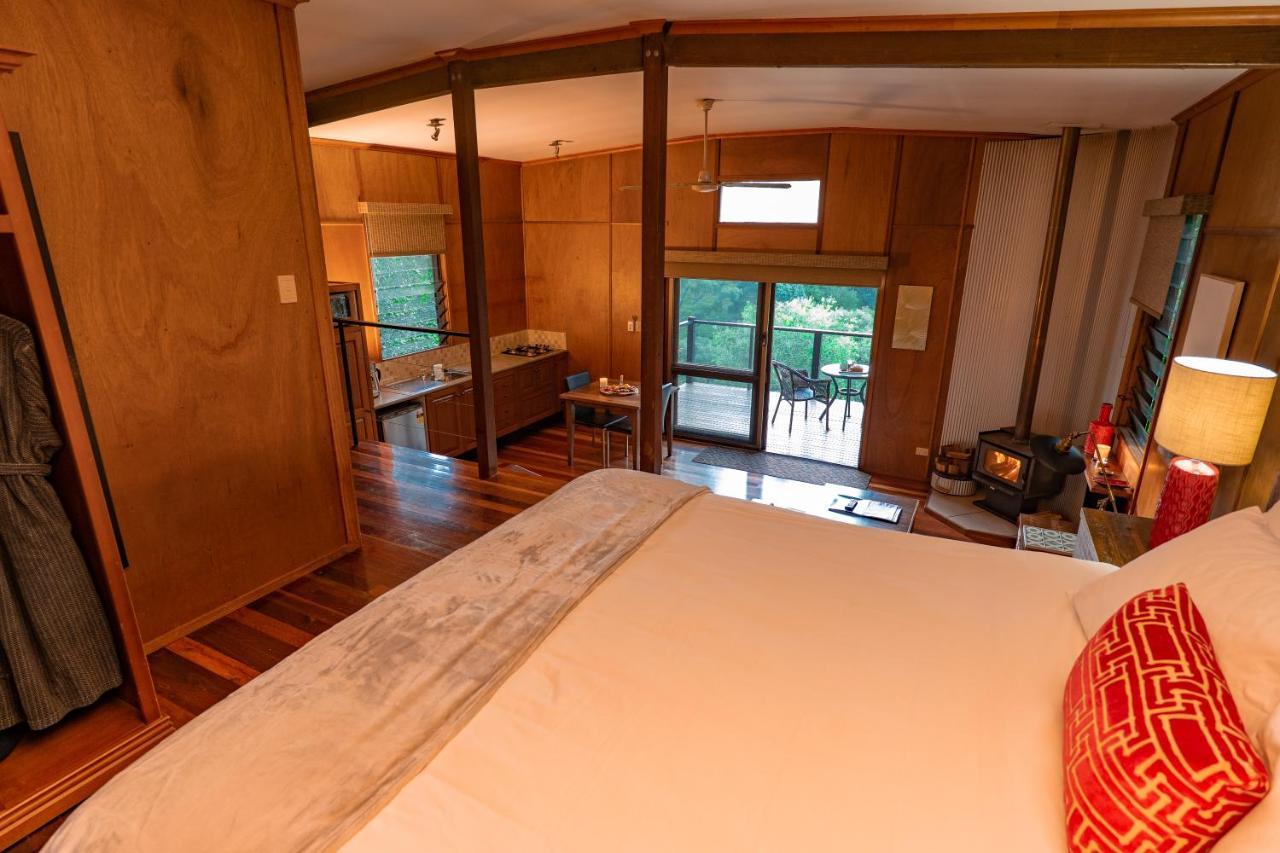 Whispering Valley Retreat Lodge *